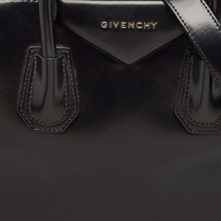 Pre Owned Givenchy Black Glossy Leather Small Antigona Satchel