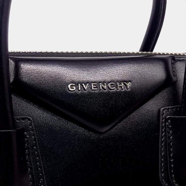 Pre Owned Givenchy Black Leather Antigona Small bag