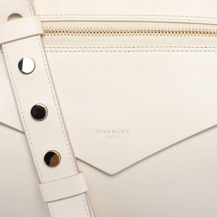 Pre Owned Givenchy Cream Leather Medium Sway Bag