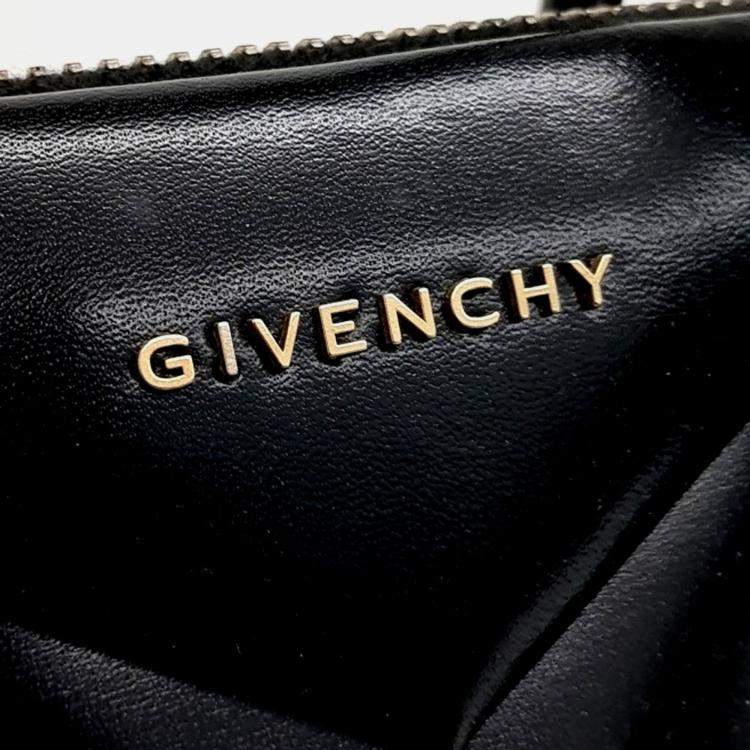 Pre Owned Givenchy Black Leather Antigona Medium