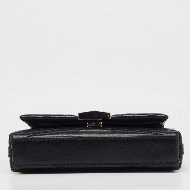 Pre Owned Givenchy Black Quilted Leather 4G Liquid Micro Shoulder Bag