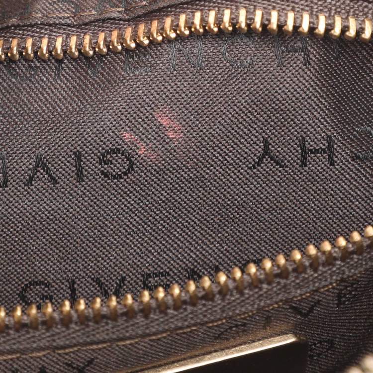 مملوكة مسبقًا Givenchy Beige Leather Tassel Shoulder Bag