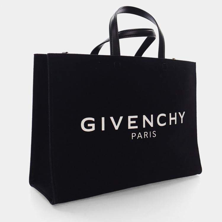 مملوكة مسبقًا Givenchy Medium Canvas G-Tote