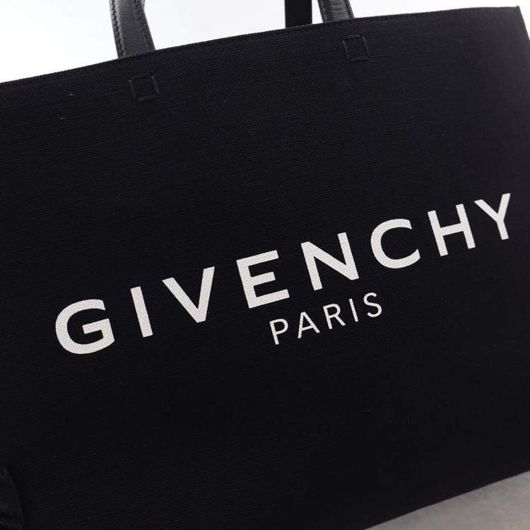 مملوكة مسبقًا Givenchy Medium Canvas G-Tote