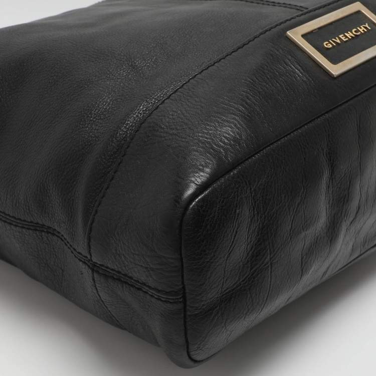 Pre Owned Givenchy Black Leather Hobo