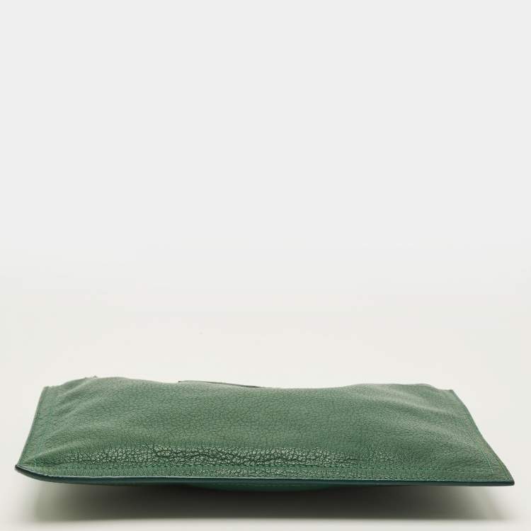 مملوكة مسبقًا Givenchy Antigona Green Leather Zip Clutch