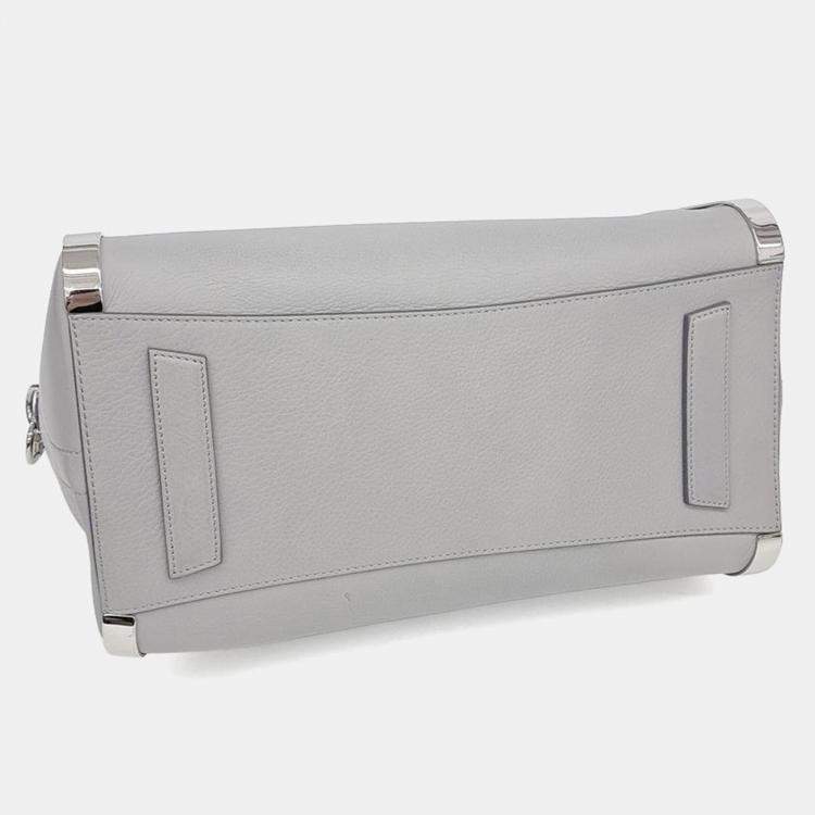 مملوكة مسبقًا Givenchy Grey Leather Antigona Medium