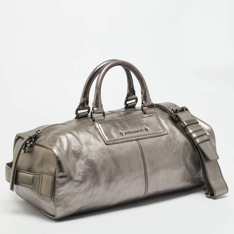 مملوكة مسبقًا Givenchy Metallic Dark Grey Leather Zip Duffle Bag
