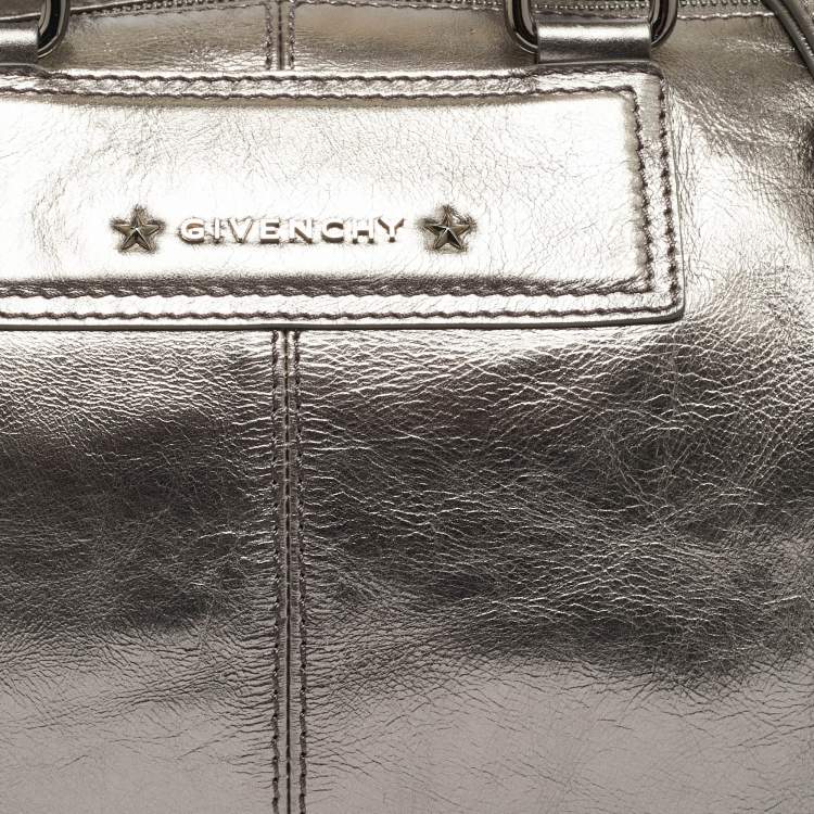 مملوكة مسبقًا Givenchy Metallic Dark Grey Leather Zip Duffle Bag