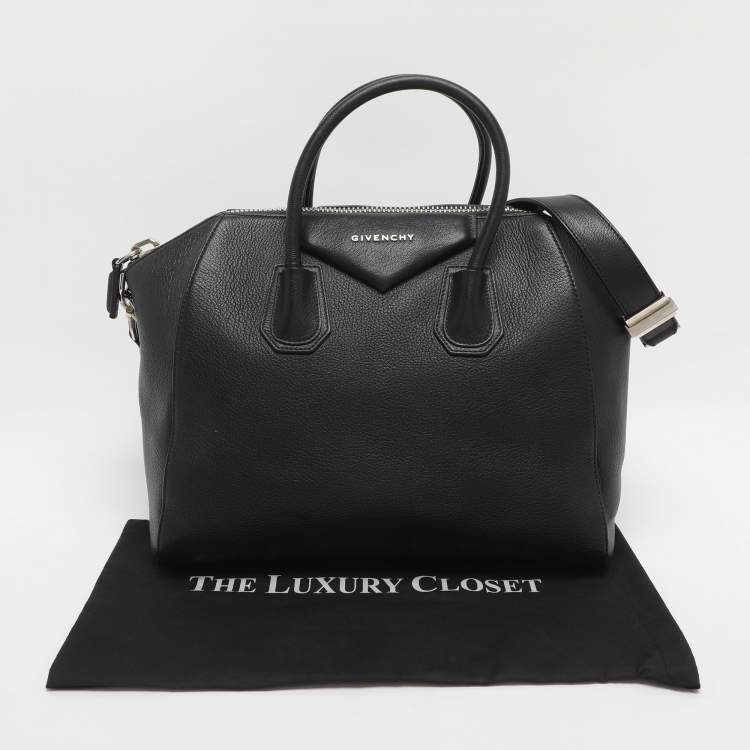 مملوكة مسبقًا Givenchy Antigona Medium Black Leather Satchel
