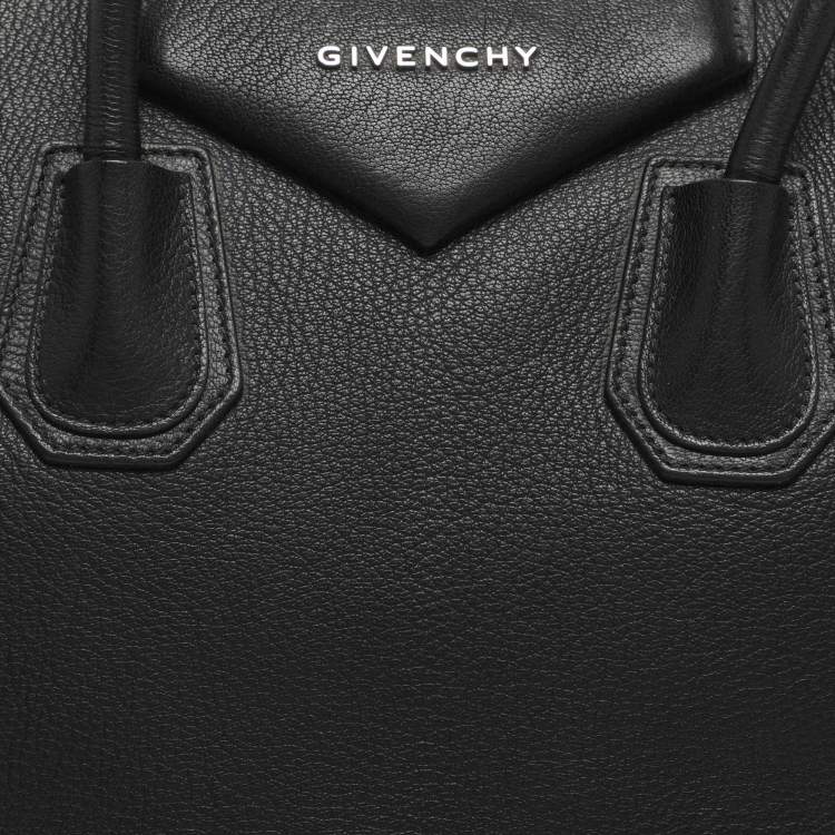 مملوكة مسبقًا Givenchy Antigona Medium Black Leather Satchel