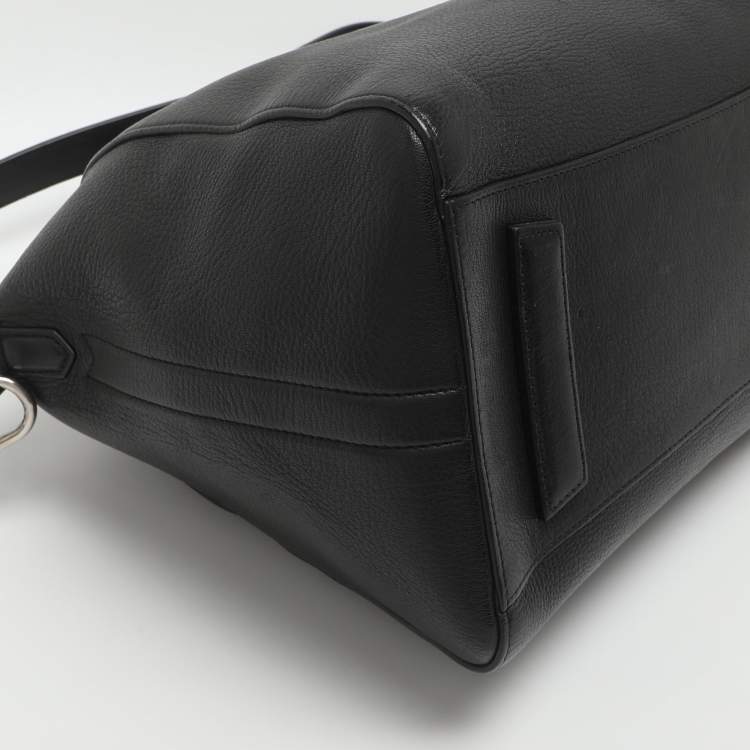 مملوكة مسبقًا Givenchy Antigona Medium Black Leather Satchel