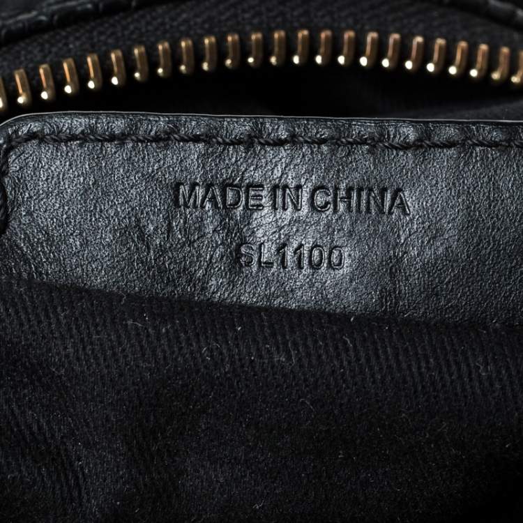 مملوكة مسبقًا Givenchy Black Leather Hobo