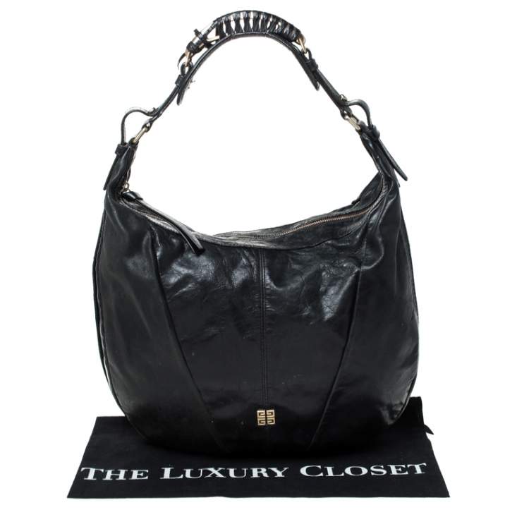 مملوكة مسبقًا Givenchy Black Leather Hobo