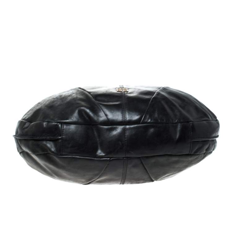 مملوكة مسبقًا Givenchy Black Leather Hobo