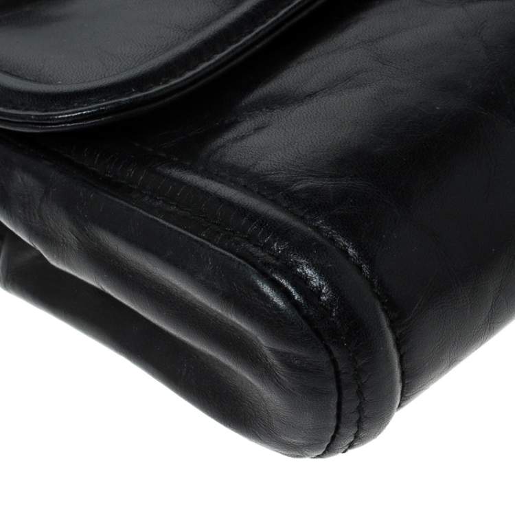 Pre Owned Givenchy Black Leather Knot Clutch