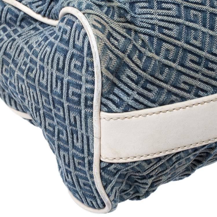 مملوكة مسبقًا Givenchy Blue/White Denim and Leather Crossbody Bag