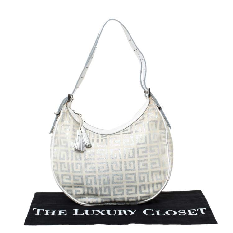 مملوكة مسبقًا Givenchy White/Silver Monogram Canvas and Leather Tassel Zip Hobo