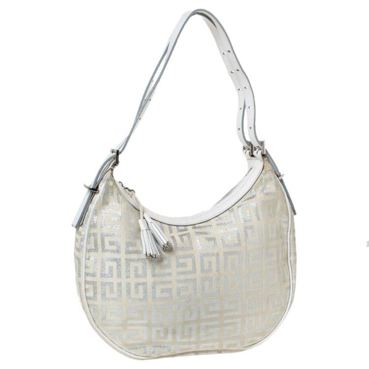 مملوكة مسبقًا Givenchy White/Silver Monogram Canvas and Leather Tassel Zip Hobo