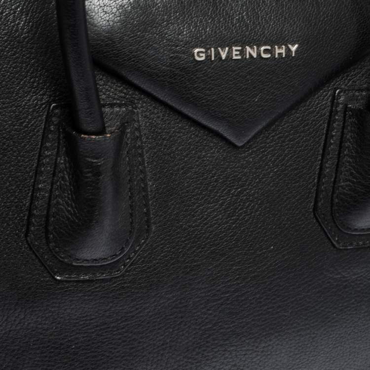 مملوكة مسبقًا Givenchy Black Leather Medium Antigona Satchel