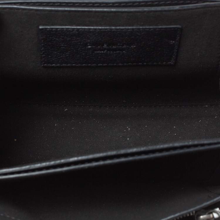 مملوكة مسبقًا Givenchy Black Leather GV3 Shoulder Bag