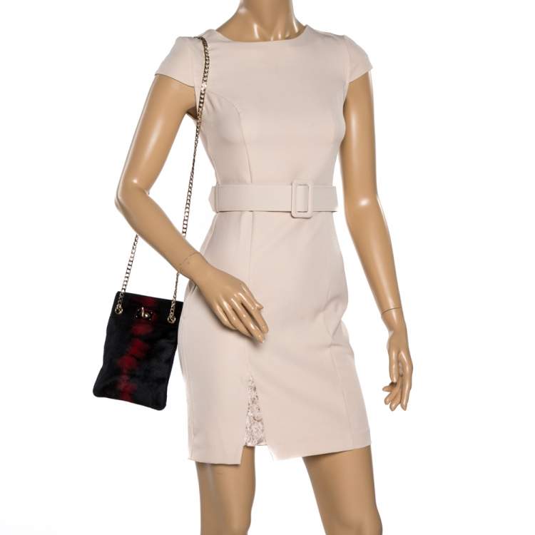 مملوكة مسبقًا Givenchy Black/Red Calfhair Shark Tooth Mini Chain Shoulder Bag