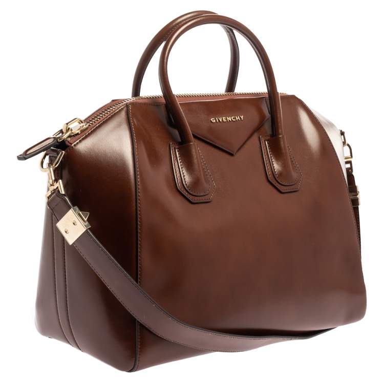 مملوكة مسبقًا Givenchy Brown Leather Medium Antigona Satchel
