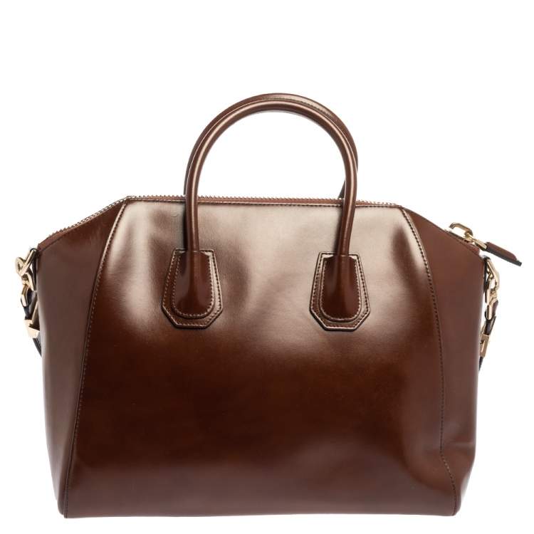 مملوكة مسبقًا Givenchy Brown Leather Medium Antigona Satchel