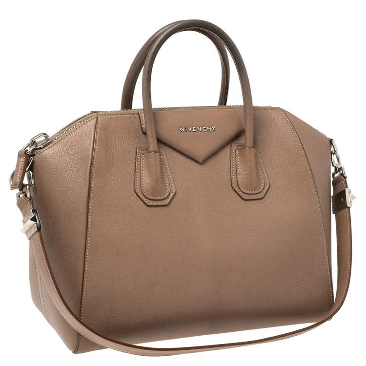 مملوكة مسبقًا Givenchy Nude Pink Leather Medium Antigona Satchel