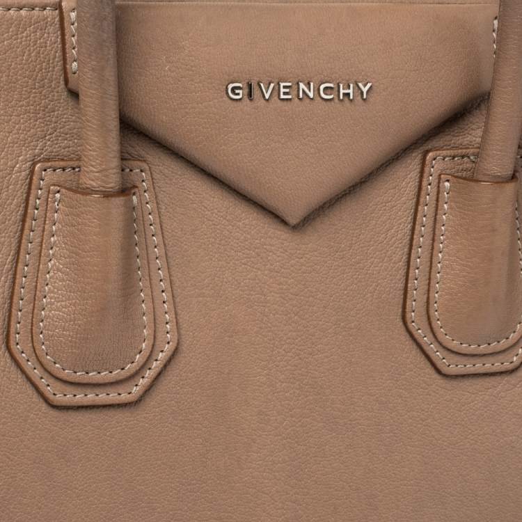 مملوكة مسبقًا Givenchy Nude Pink Leather Medium Antigona Satchel