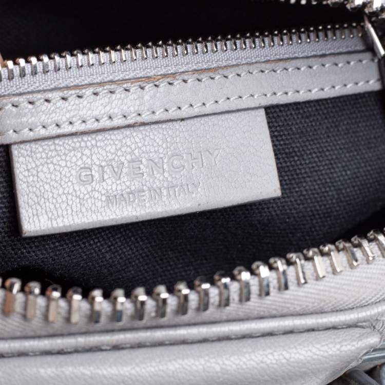 مملوكة مسبقًا Givenchy Grey Leather Mini Antigona Satchel