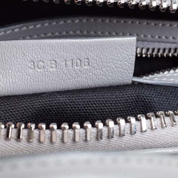 مملوكة مسبقًا Givenchy Grey Leather Mini Antigona Satchel