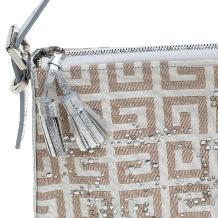 مملوكة مسبقًا Givenchy Silver/Beige Signature Canvas and Leather Small Baguette Bag