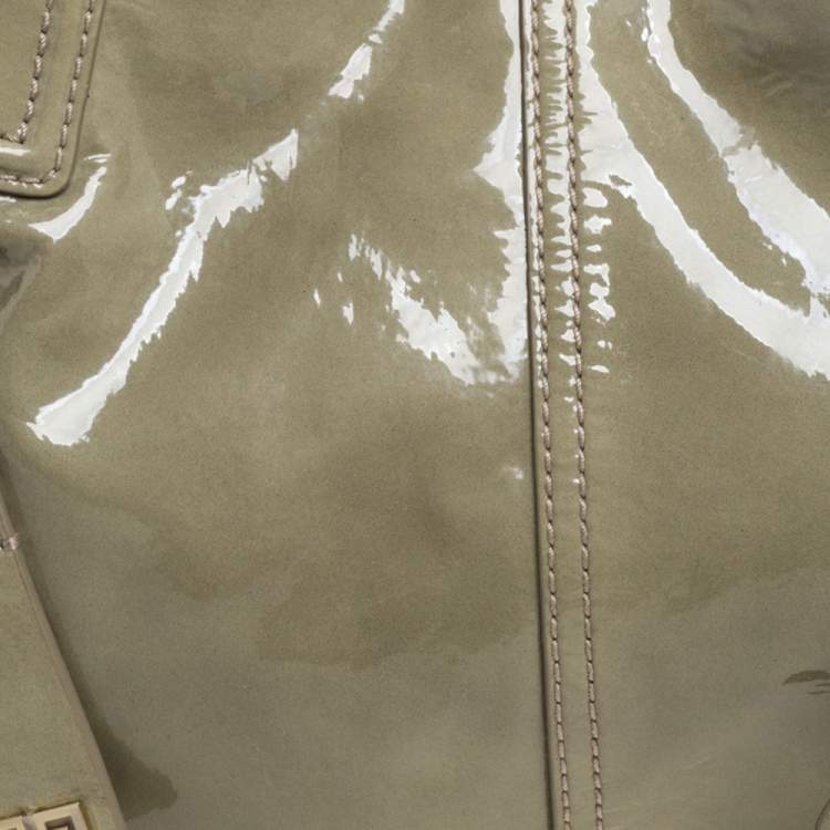 Pre Owned Givenchy Beige Patent Leather Shoulder Bag