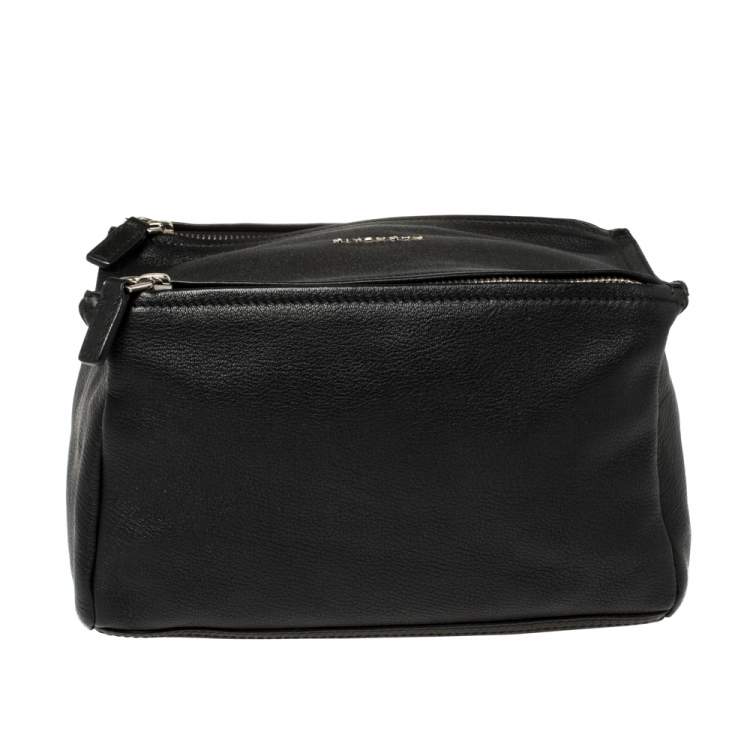 مملوكة مسبقًا Givenchy Black Leather Pandora Messenger Bag