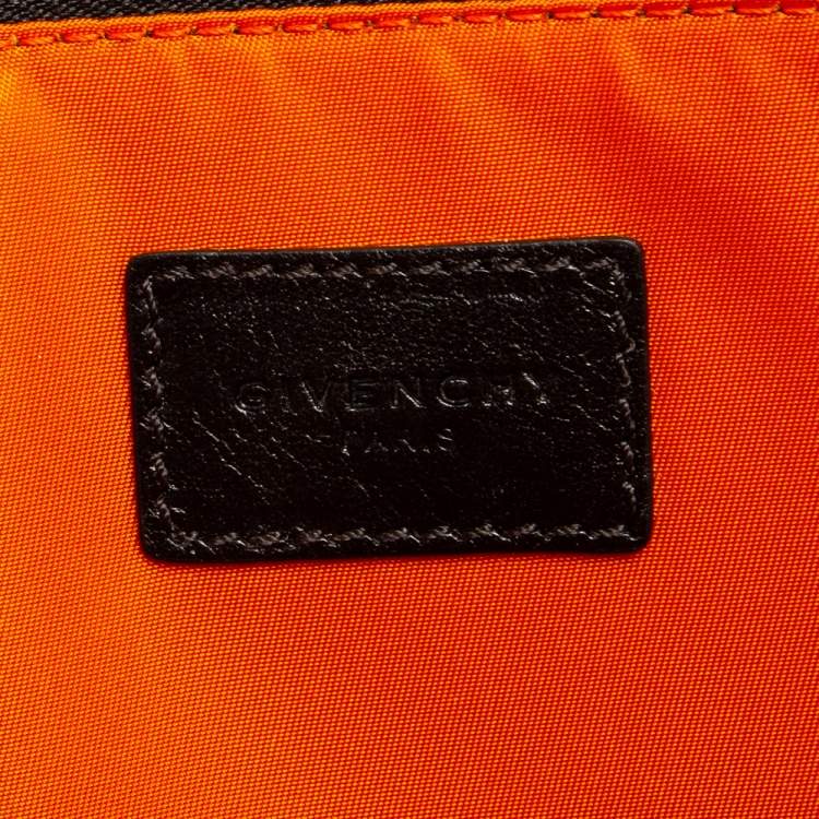 Pre Owned Givenchy Black Leather Zip Clutch