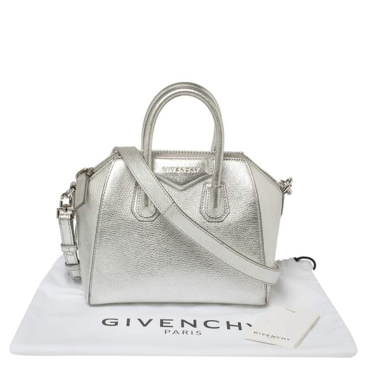 مملوكة مسبقًا Givenchy Silver Leather Mini Antigona Satchel