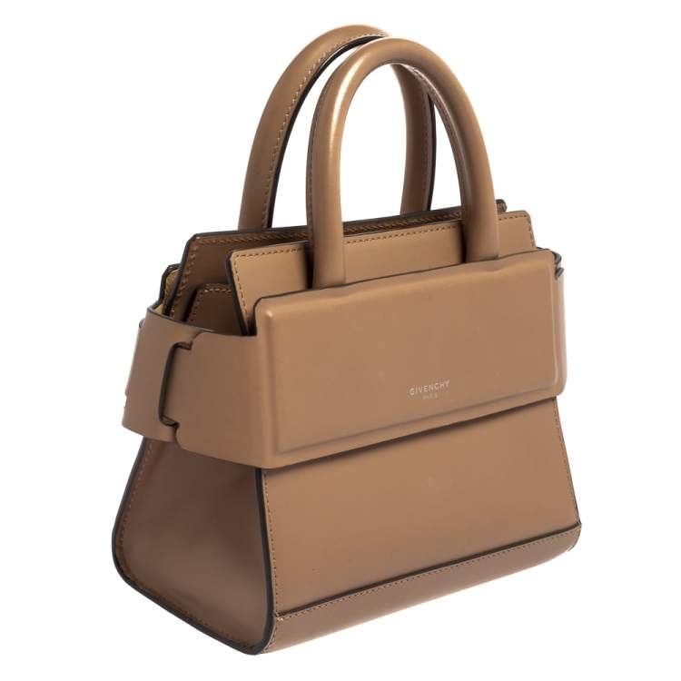 Pre Owned Givenchy Beige Leather Nano Horizon Crossbody Bag