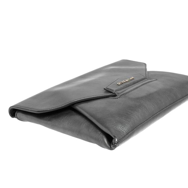 Pre Owned Givenchy Metallic Silver Leather Medium Antigona Envelope Clutch