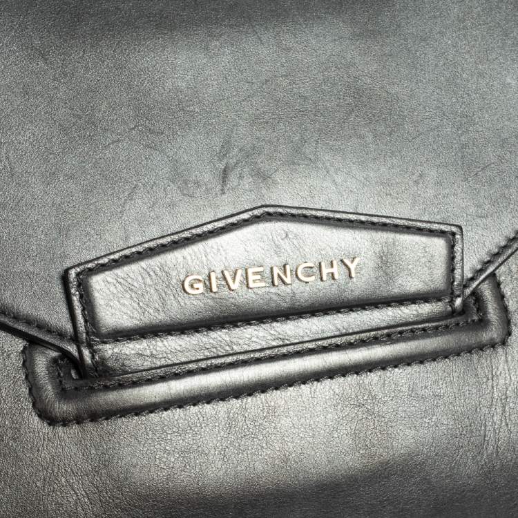 Pre Owned Givenchy Metallic Silver Leather Medium Antigona Envelope Clutch
