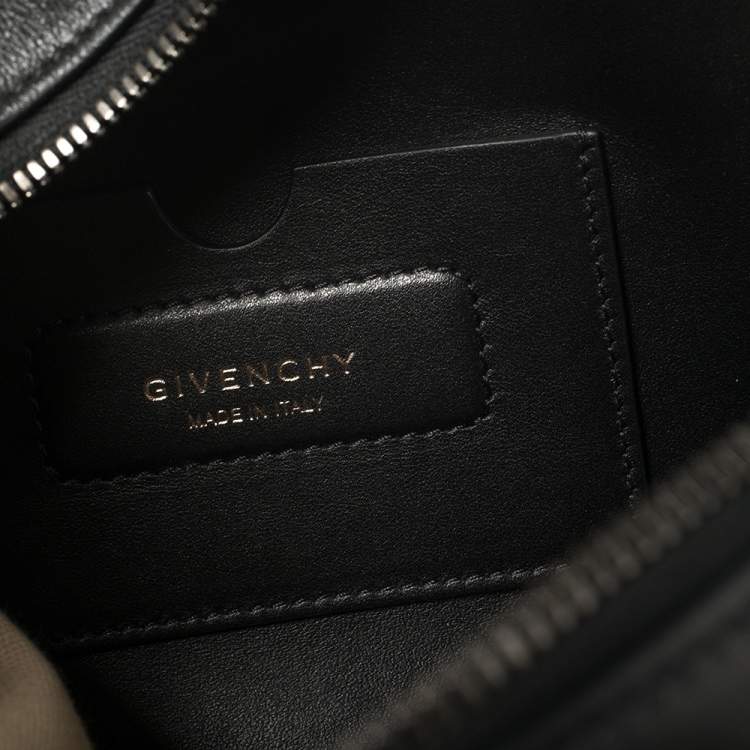 مملوكة مسبقًا Givenchy Black Leather Small Antigona Satchel