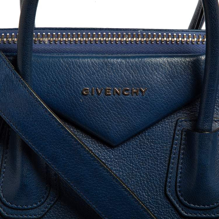 مملوكة مسبقًا Givenchy Blue Leather Medium Antigona Satchel 