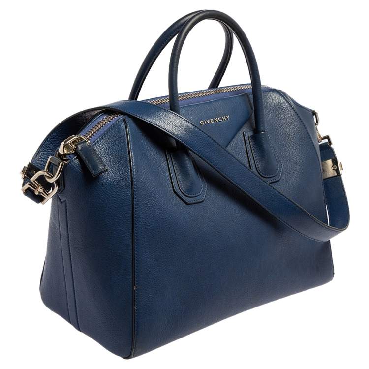 مملوكة مسبقًا Givenchy Blue Leather Medium Antigona Satchel 