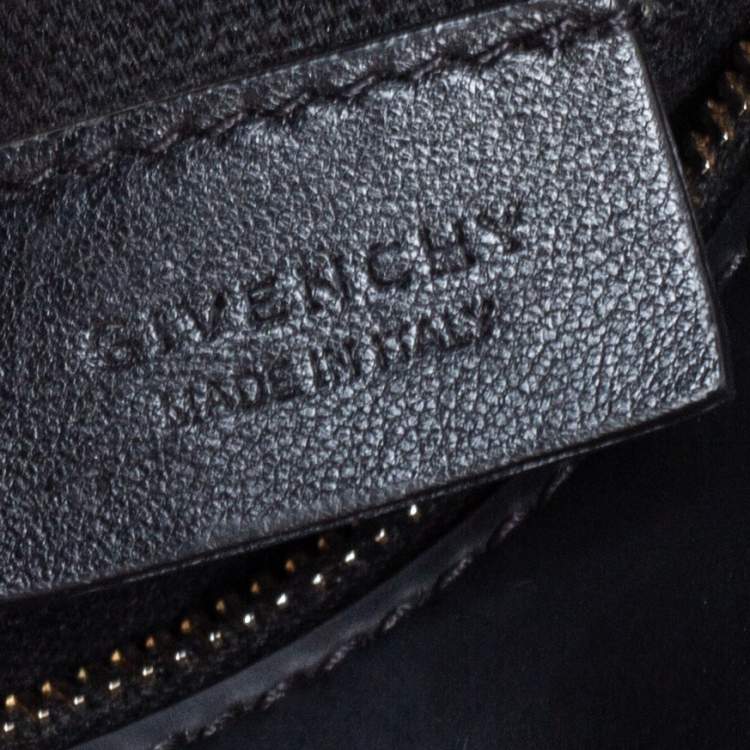 Pre Owned Givenchy Black Rubber Pandora Wristlet Clutch