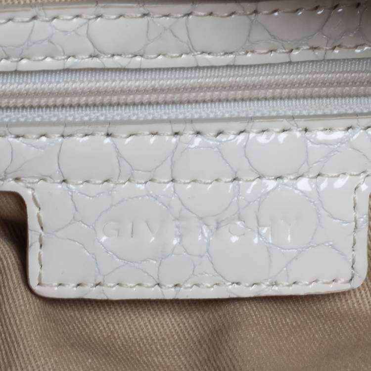 Pre Owned Givenchy Off White Patent Leather Flap Logo Hobo
