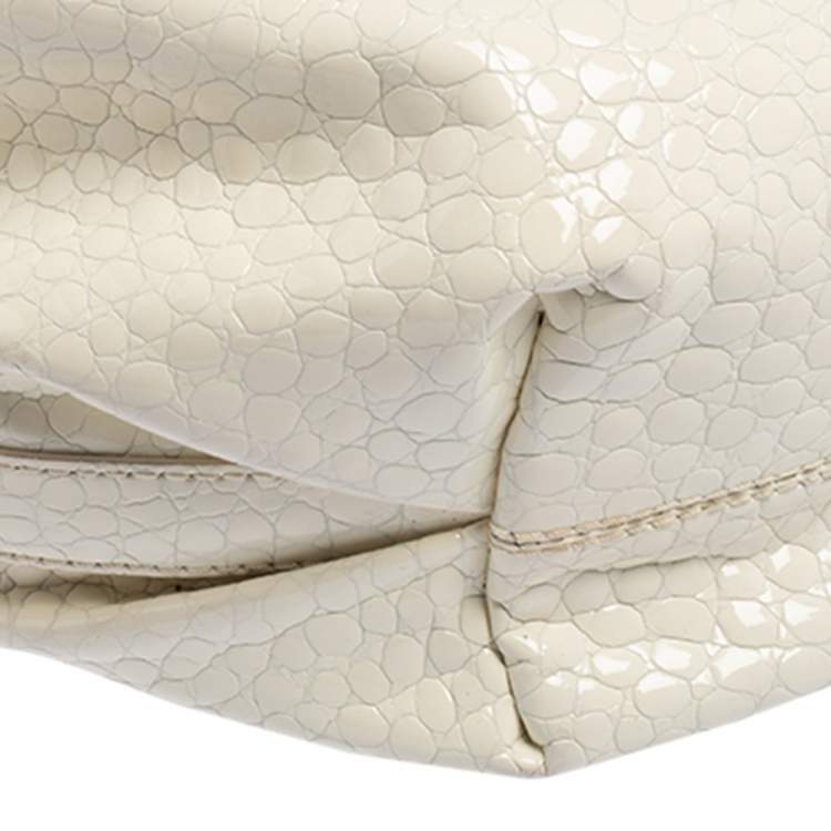 Pre Owned Givenchy Off White Patent Leather Flap Logo Hobo