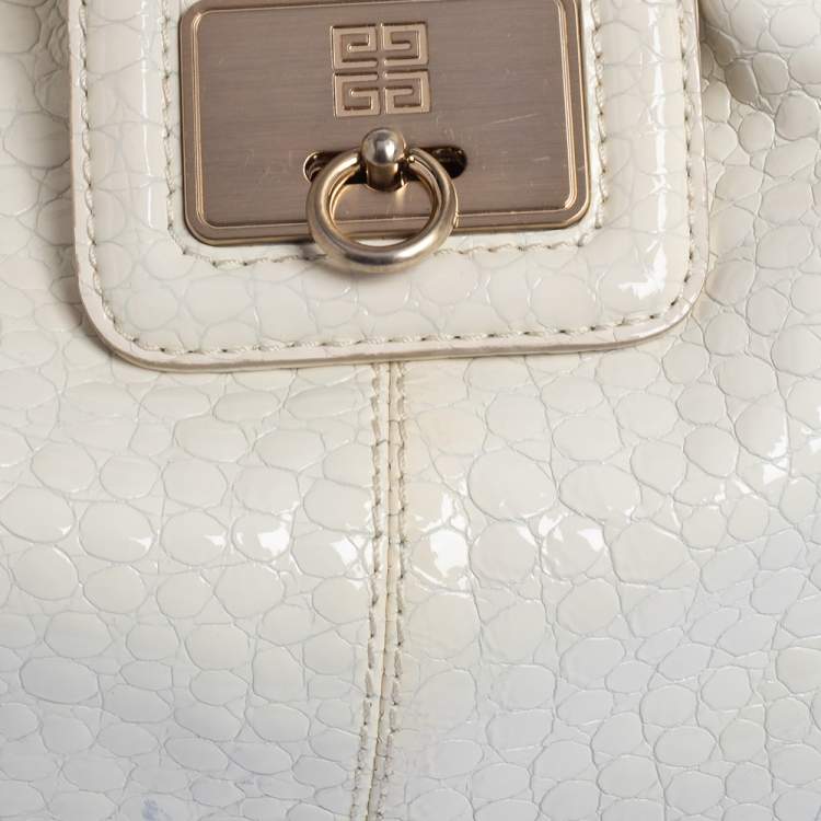 Pre Owned Givenchy Off White Patent Leather Flap Logo Hobo