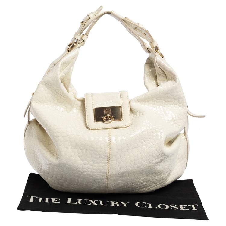 Pre Owned Givenchy Off White Patent Leather Flap Logo Hobo