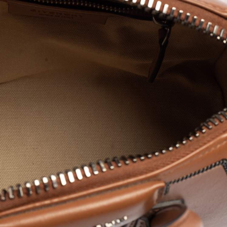 مملوكة مسبقًا Givenchy Brown Leather Mini Antigona Satchel