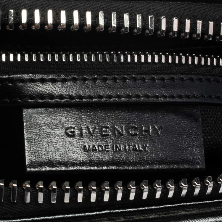 مملوكة مسبقًا Givenchy Black Leather Mini Antigona Satchel